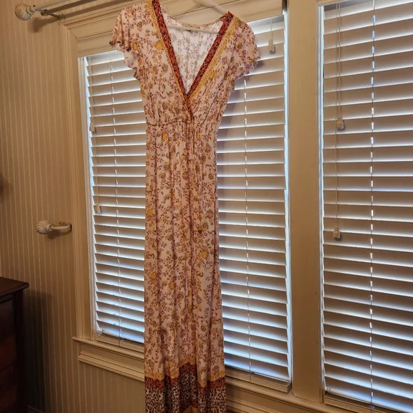 boutique maxi dresses with sleeves Just Feels Right Fuchsia Pink Floral Maxi Dress – Shop the Mint
